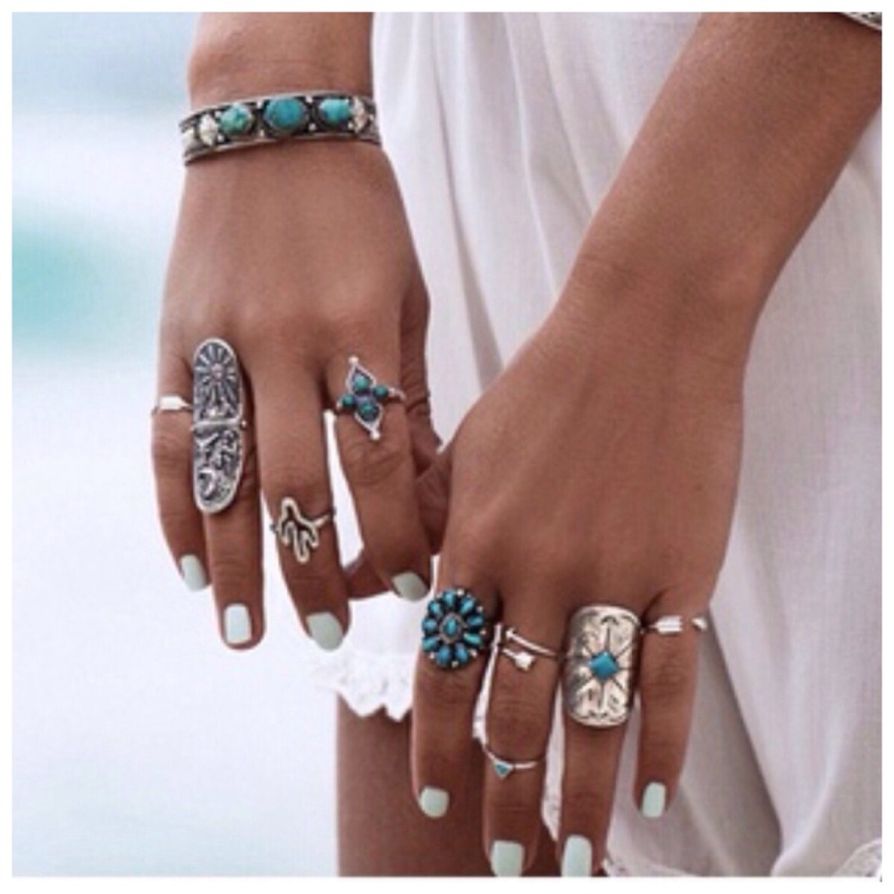 5⭐️Rated 9pc. MIDI-Rings Cosmetic Fun Jewelry Boutique NEW without Tag.